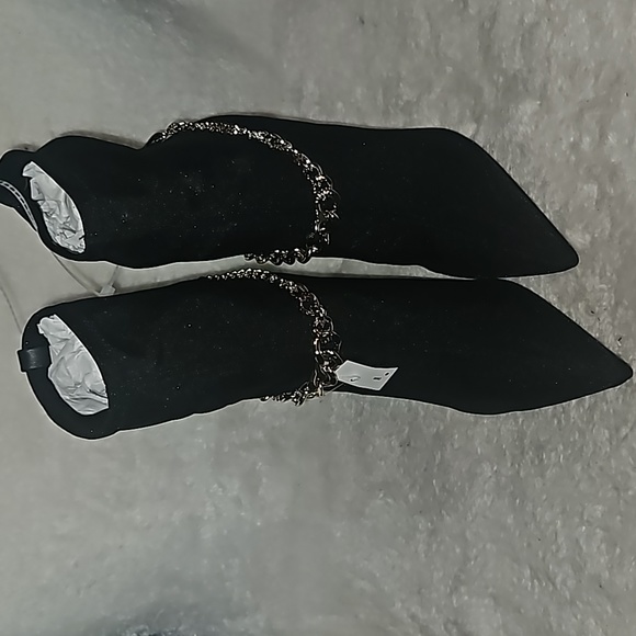 GUESS FORSTA Women Satin Pointed Toe Dressy Ankle Boot Size 7M - Picture 4 of 13